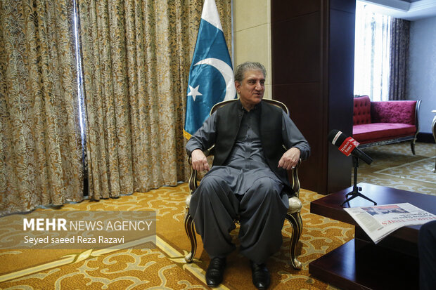 گفتگوی سردبیر روزنامه تهران تایمز با وزیر امور خارجه پاکستان