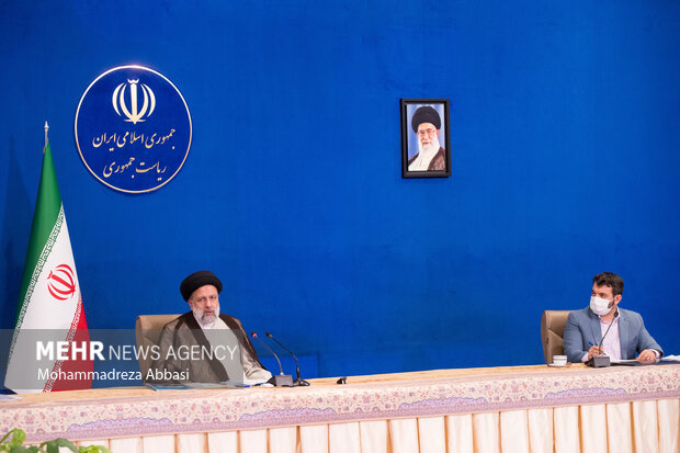 حجت الاسلام سید ابراهیم رئیسی رئیس جمهور 
 در حال سخنرانی در جلسه شورای عالی اشتغال است