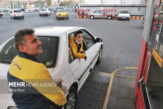 بازگشت پمپ بنزین‌های تبریز به شرایط عادی