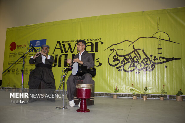 جشنواره بین‌المللی تکنوازی «ئاویه‌ر» در سنندج برگزار شد