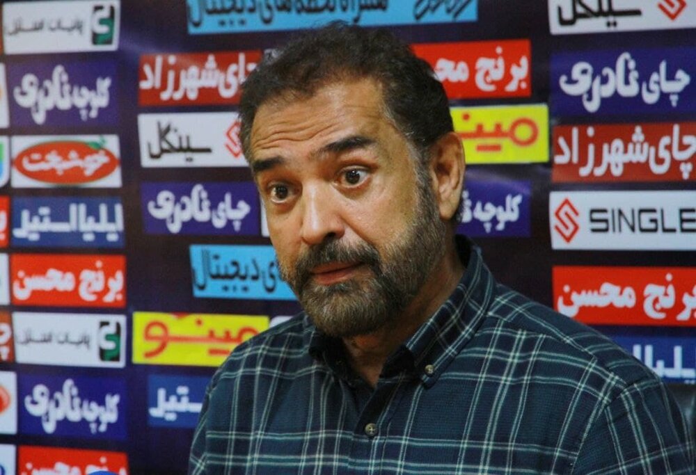 تحقیق درباره حضور فیروز کریمی در برنامه ماهوارهای آغاز شد