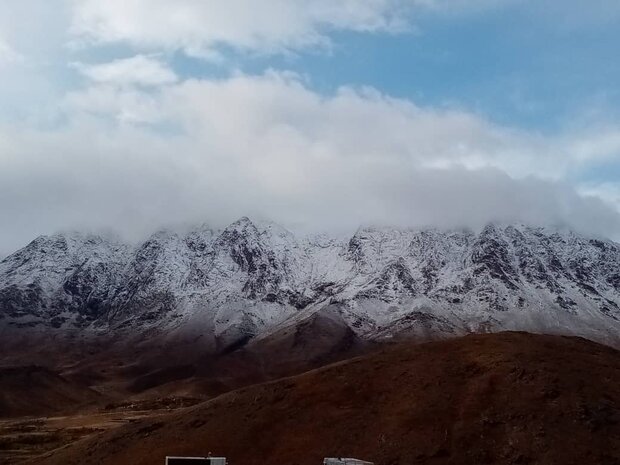 بارش برف در ارتفاعات کرمان/ احتمال بروز سیلاب و آبگرفتگی