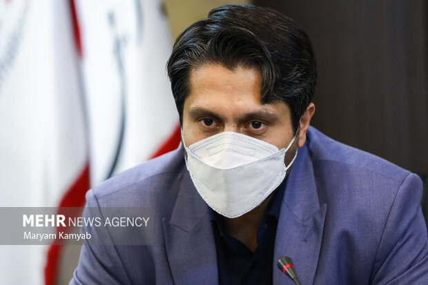 صادق باطنی دبیر المپیاد سواد رسانه ای در نشست هفته ملی کودک و نوجوان در خبرگزاری مهر حضور دارد