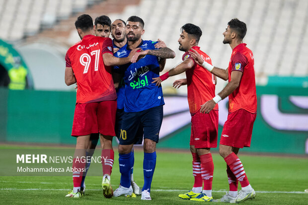 Esteghlal 1-0 Tractor: IPL