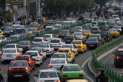 ترافیک سنگین در اکثر معابر پایتخت/ حجم ترافیک در سه بزرگراه