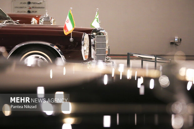 اتومبیل های نفیسی در موزه خودروهای قدیمی ایران به نمایش درآمده است