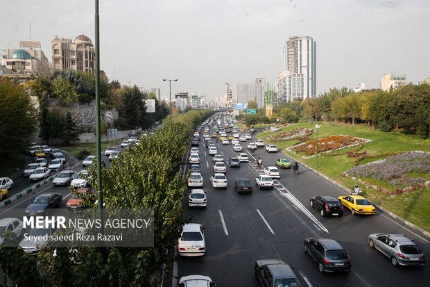 معابر تهران خلوت شد/ از سرعت بالا پرهیز کنید