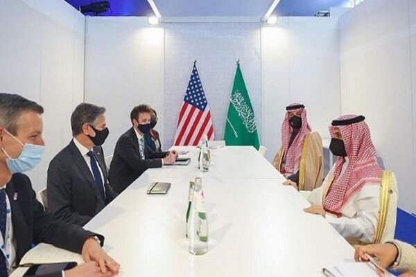 وزرای خارجه آمریکا و عربستان در ایتالیا با یکدیگر دیدار کردند