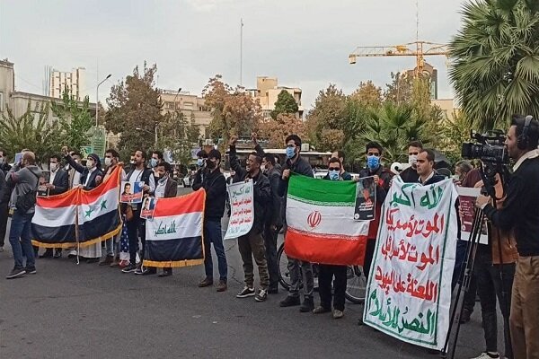 إتحاد طلّاب اليمن في إيران يُنظِّم وقفة تضامنية في ساحة فلسطين بطهران