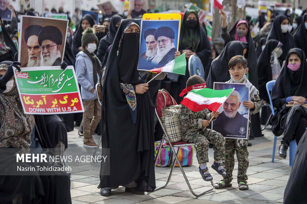  تجمع روز مبارزه با استکبار جهانی در کرمانشاه