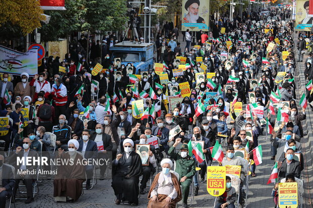 Zanjan hosts ceremony of Fight against Global Arrogance Day