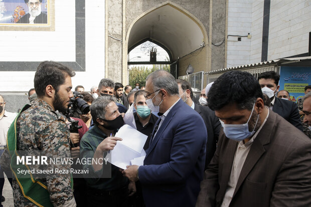 شهردار تهران پنج شنبه با شهروندان منطقه ۱۰ دیدار می کند