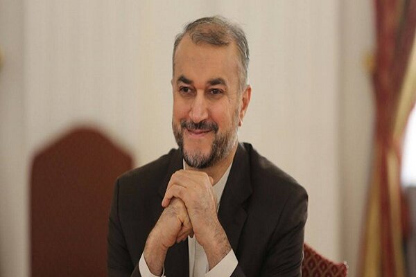 FMs call Iranian counterpart to wish him speed recovery 