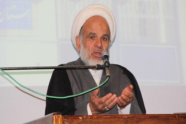 رئیس جمهور تکلیف استاندار کرمان را روشن کند