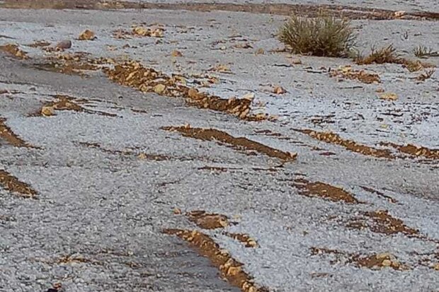 بارش شدید تگرگ در آبدانان بارش شدید تگرگ در آبدانان