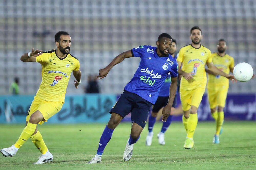 ISNA - Sepahan, Persepolis match held in Isfahan