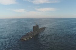 شلیک اژدر پیشرفته ایرانی والفجر از زیردریایی‌های طارق و غدیر