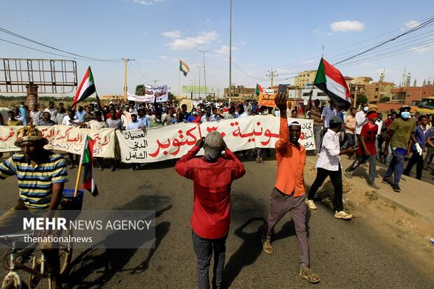 احتجاجات في العاصمة السودانية بعد الإعلان عن تشكيل مجلس سيادة جديد