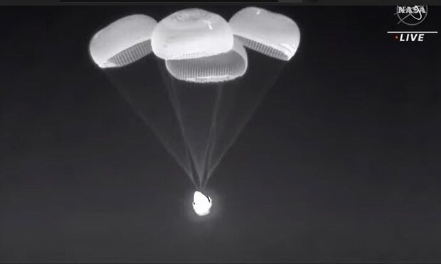 کپسول اسپیس ایکس ۴ فضانورد را به زمین بازگرداند