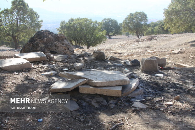 قبرستان منجل ایلام