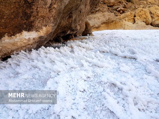با نمک ترین شگفتی طبیعت بوشهر کوه نمک