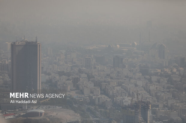 آلودگی هوای تهران شرایط زیست را سخت کرده است