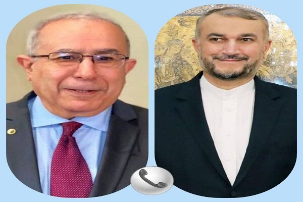 وزير الخارجية الايراني یبحث تطوير العلاقات الثنائية بين البلدين في جميع المجالات 