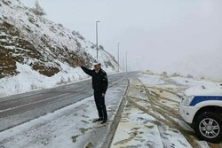 جاده های آذربایجان غربی لغزنده است/ضرورت استفاده از زنجیرچرخ