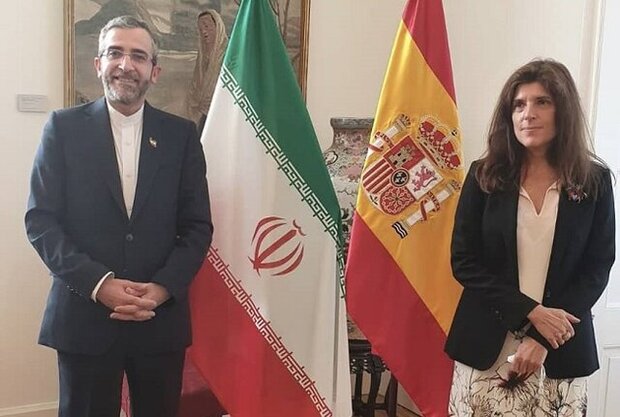 باقري یلتقی مساعدة وزير الخارجية الإسباني للشؤون السياسية