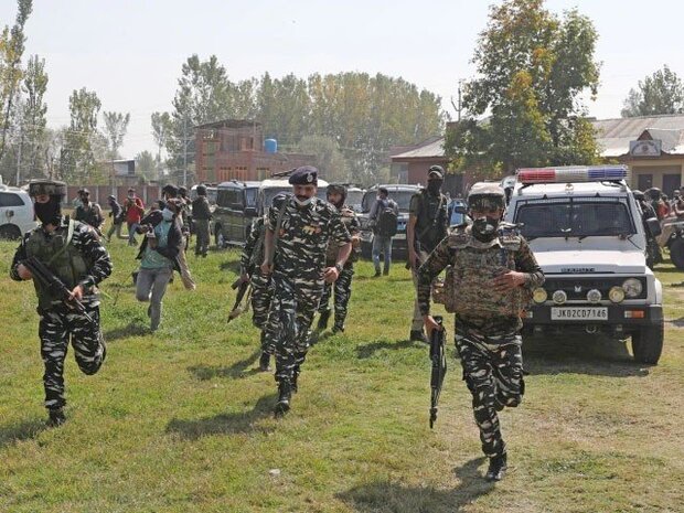 بھارتی ریاست منی پور میں فوج کی گاڑی پر حملے میں کرنل سمیت 6 افراد ہلاک