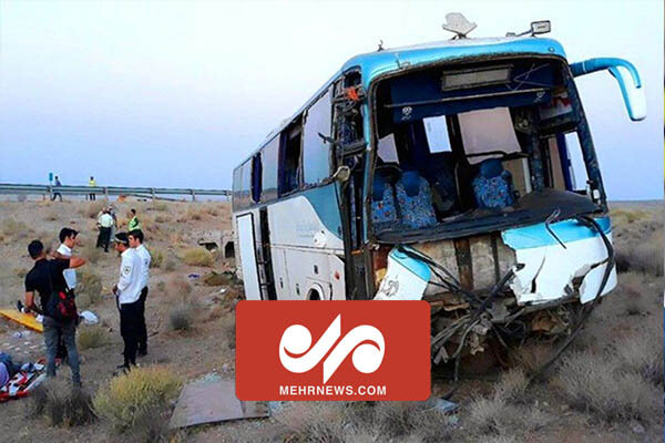آخرین جزئیات از تصادف اتوبوس کارگران با تریلی در اصفهان