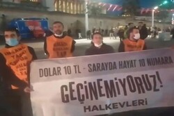 İstanbul'da dolar protestosu
