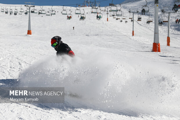 Re-opening of Tehran skiing resort
