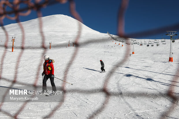 Re-opening of Tehran skiing resort
