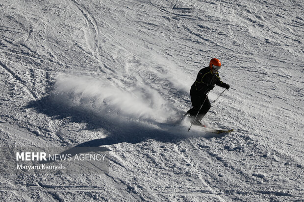 Re-opening of Tehran skiing resort
