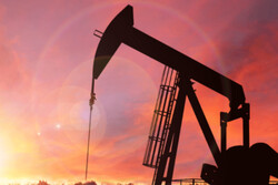 تحویل دستگاه حفاری چاه‌های نفت و گاز به شرکت ملی حفاری