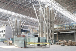بازدید دبیر شورای عالی مناطق آزاد از پروژه پایانه مسافری فرودگاه کیش