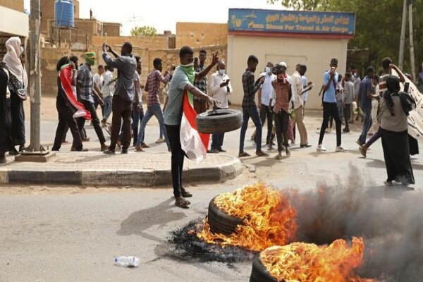 Sudan'daki protestolarda 89 polis yaralandı