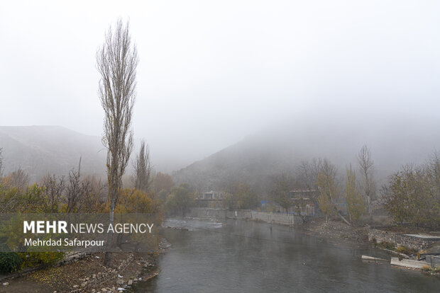 “Zayandeh Rud” immersed in fog
