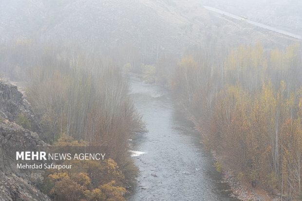 “Zayandeh Rud” immersed in fog
