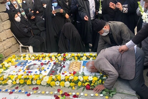 میزبانی ماسوله از خانواده شهید گمنام تازه شناسایی شده«رسول قاسمی» میزبانی ماسوله از خانواده شهید گمنام تازه شناسایی شده«رسول قاسمی»