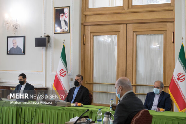 Heads of High council of Iranians abroad meeting