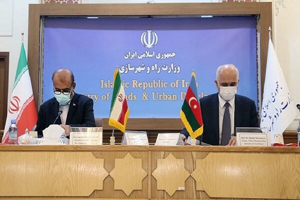 باكو تعلن عزمها زيادة التعاون مع طهران في جميع القطاعات الاقتصادية