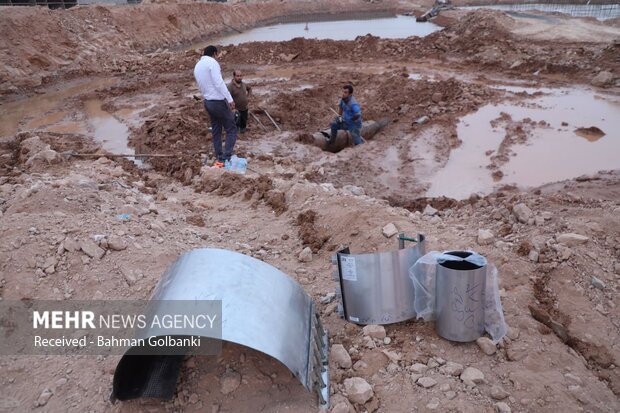 رفع شکستگی خط لوله انتقال آب شرق اهواز