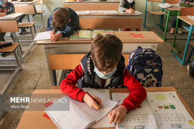 Tebriz'de okullarda yüz yüze eğitim dönemi başladı