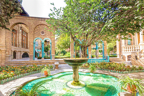 Tahran’daki 'Negarestan' müze bahçesine kısa bir yolculuk