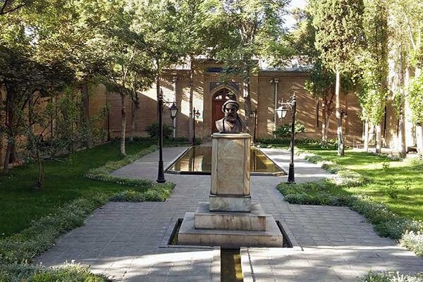 Tahran’daki 'Negarestan' müze bahçesine kısa bir yolculuk