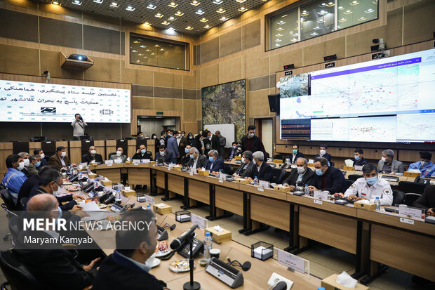 نخستین جلسه ستاد پیشگیری،هماهنگی و فرماندهی عملیات پاسخ به بحران شهر تهران برگزار شد