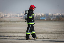 آتش‌نشانان اصفهان کودک ۱.۵ ساله را از خفگی نجات دادند