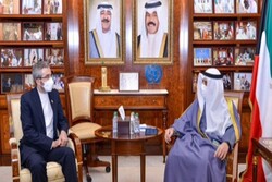 Bagheri meets with Kuwaiti FM to discuss bilateral ties